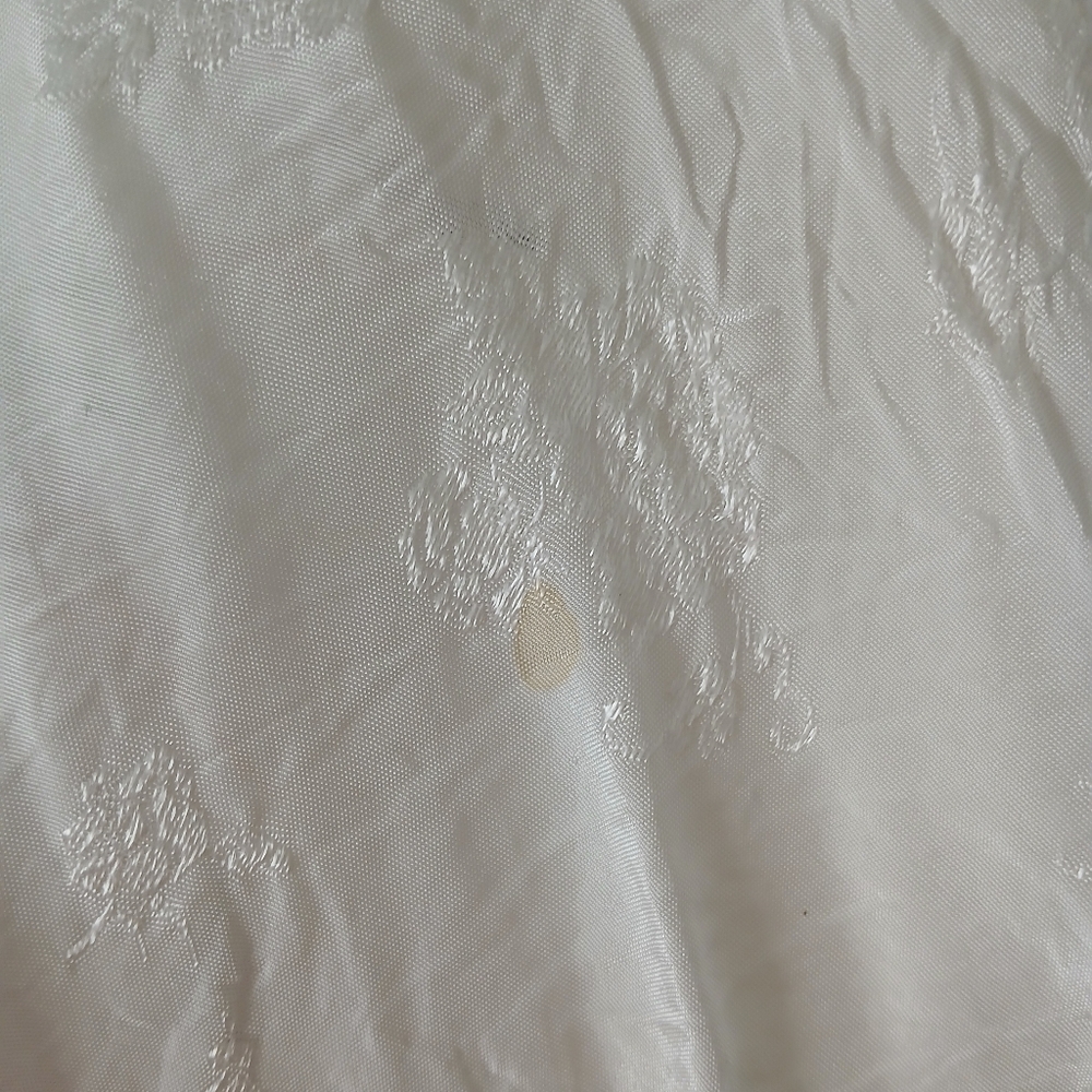Vintage Rayon Golden Bee Embroidered Robe - Picture 3 of 14